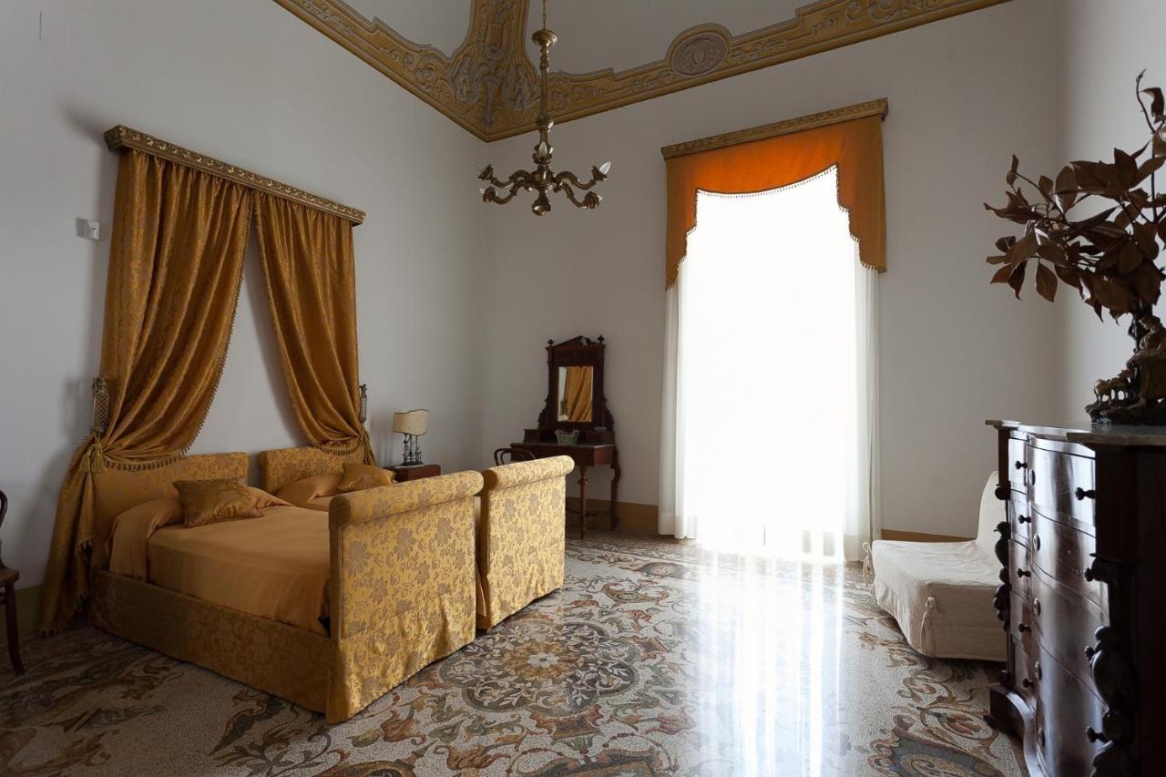 Palazzo Pio Apartment Lecce Exterior photo